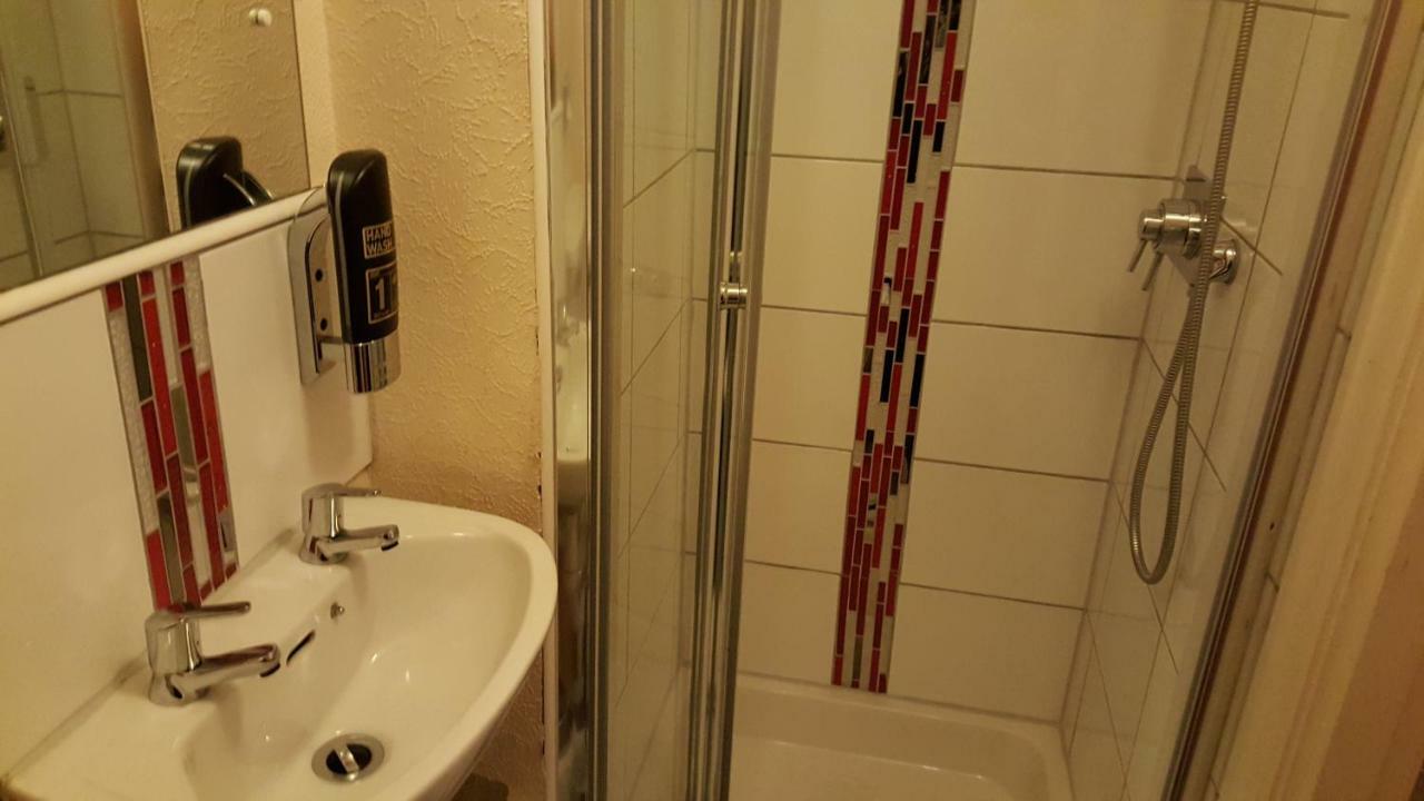 Rose-dene Guest house 3*